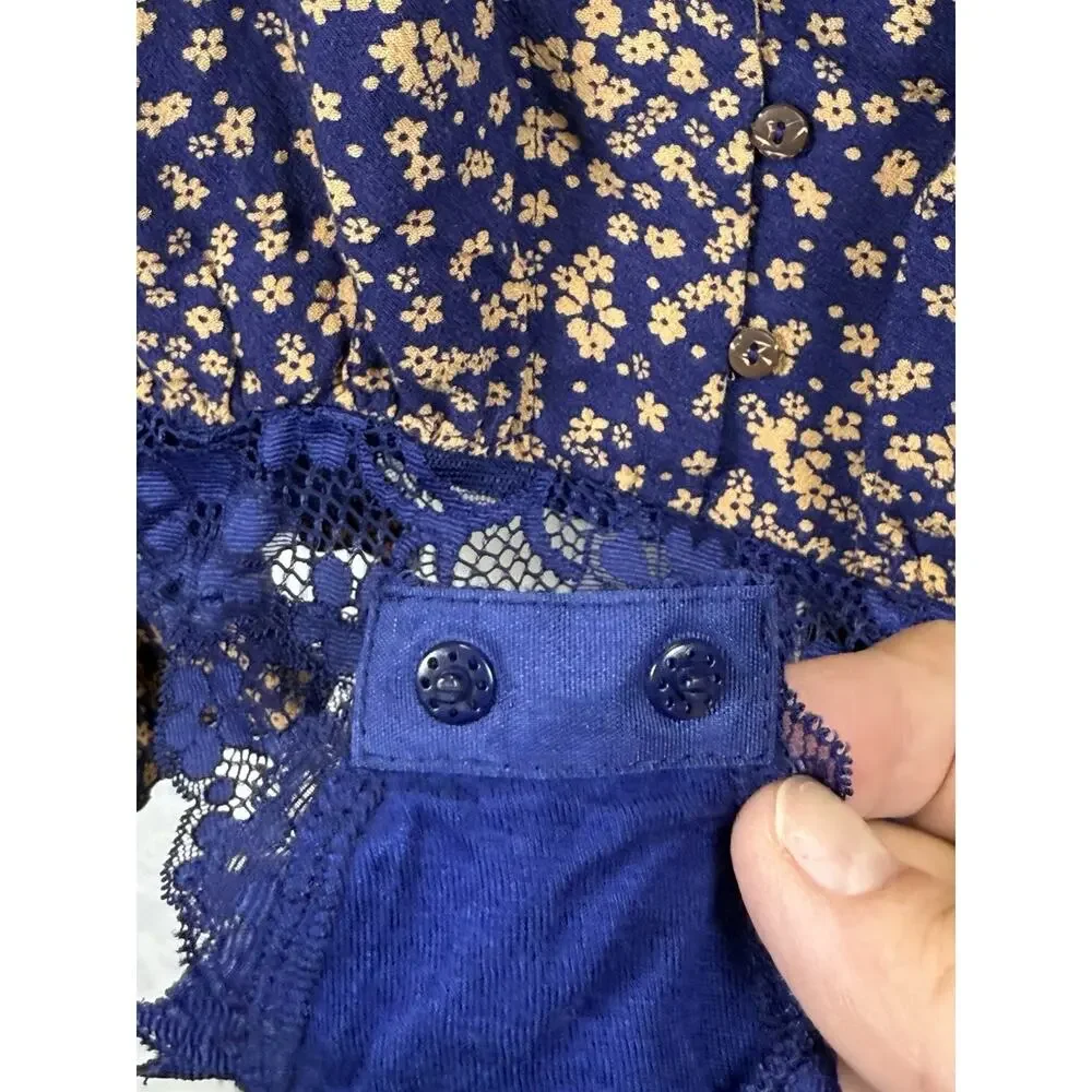 Intimately Free People Bodysuit Women’s Sz M Dainty Blue Floral Blouse Boho Lace - Picture 6 of 16